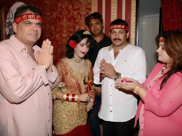Radhe Maa-Manoj Tiwari