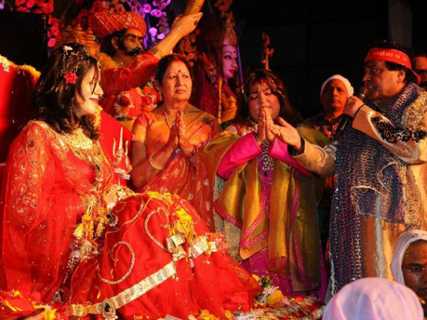 Radhe Maa-Dolly Bindra