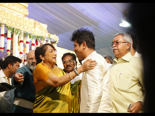 Veteran Actress Jayathi