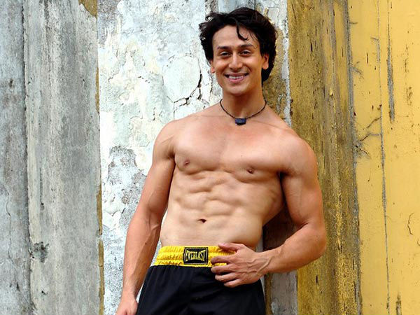 baaghi first look tiger shroff shraddha kapoor baaghi tiger shroff