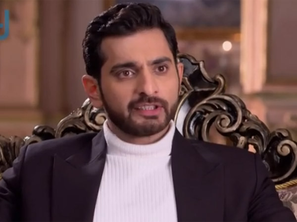 https://www.filmibeat.com/img/2015/09/08-1441709730-ek-tha-raja-ek-thi-rani-ranaji-drops-gayatri-home-lies-chooses-marry-her-8.jpg