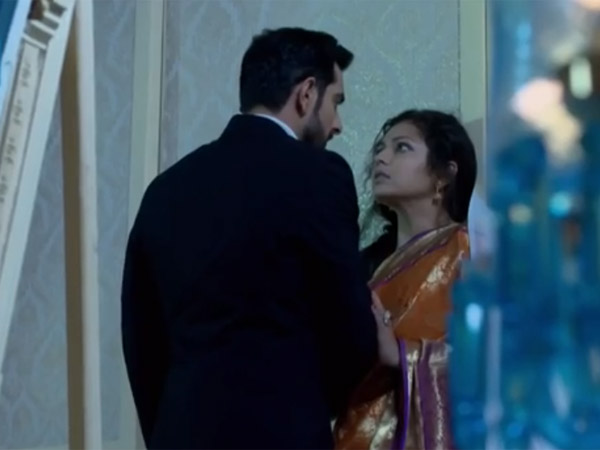 Ek Tha Raja Ek Thi Rani | Ranaji Drops Gayatri Home Lies For Her In Ek ...