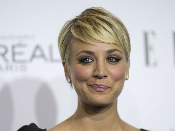 1: Tie Kaley Cuoco-Sweeting