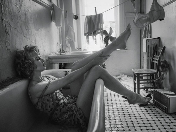 Nicole Kidman Dons The Sultry Retro Look For Interview Magazine Nicole Kidman Dons The Sultry Retro Look For Interview Magazine
