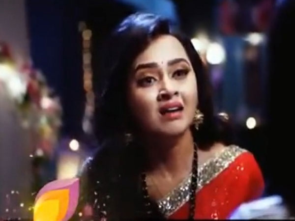 https://www.filmibeat.com/img/2015/10/09-1444389236-ragini.jpg