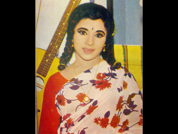 The Sinhalese Debut