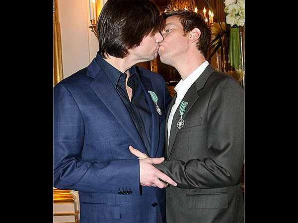 His Homosexuality Jokes On Jim & Ewan