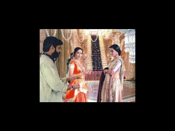 SLB Directing Aish & Madhuri