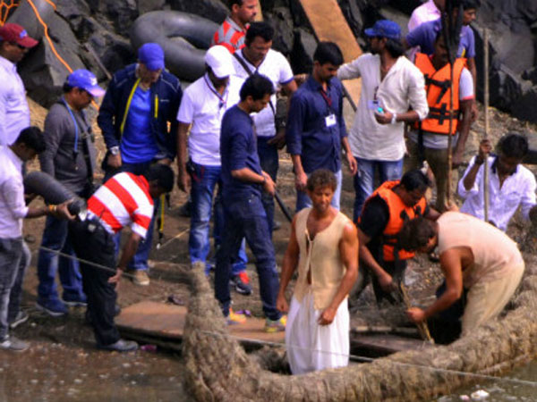 Hrithik Roshan On The Sets Of Mohenjo Daro 