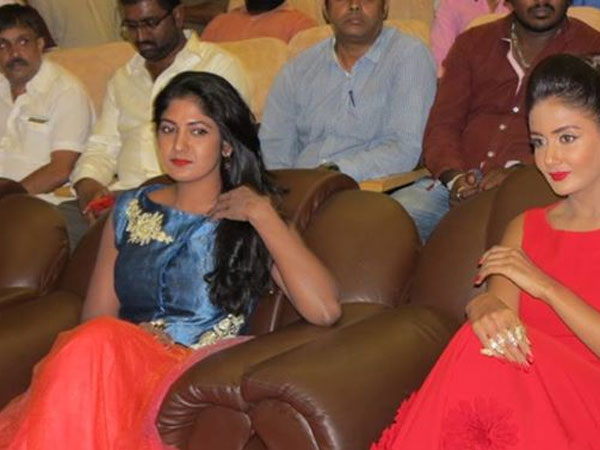 Gorgeous Ladies At The Event 