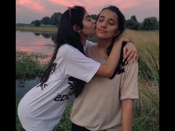 Friendly Kiss