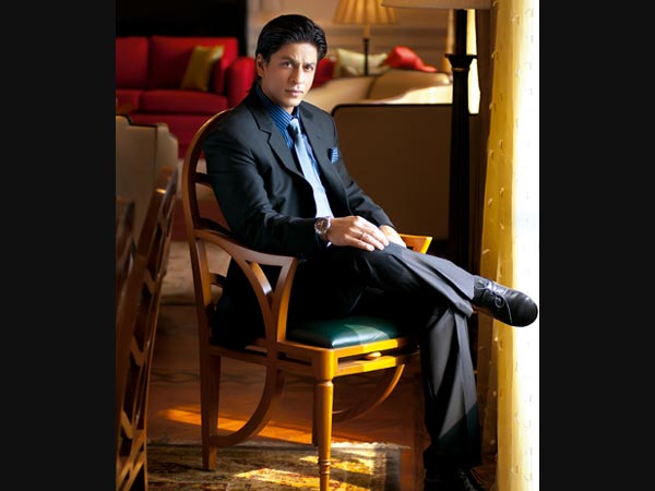 SRK Fined Rs.1.93 Lakh For Illegal Ramp Outside Mannat SRK Fined Rs.1.93 Lakh For Illegal Ramp Outside Mannat
