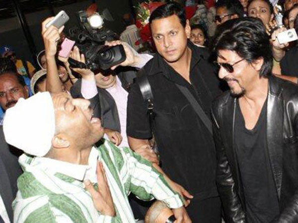 Shahrukh Khan Slapped By A Woman, Reveals At Fan Trailer Launch - Filmibeat