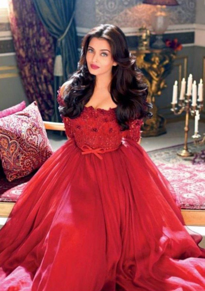 Aishwarya Rai Bachchan Red HOT Dress | Cannes 2017 | Aishwarya Rai ... Aishwarya Rai Bachchan Red HOT Dress | Cannes 2017 | Aishwarya Rai ...