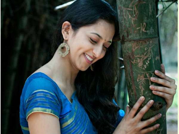 REVEALED: Radhika Chetan Plays A CBI Officer In 'U Turn'! REVEALED: Radhika Chetan Plays A CBI Officer In 'U Turn'!