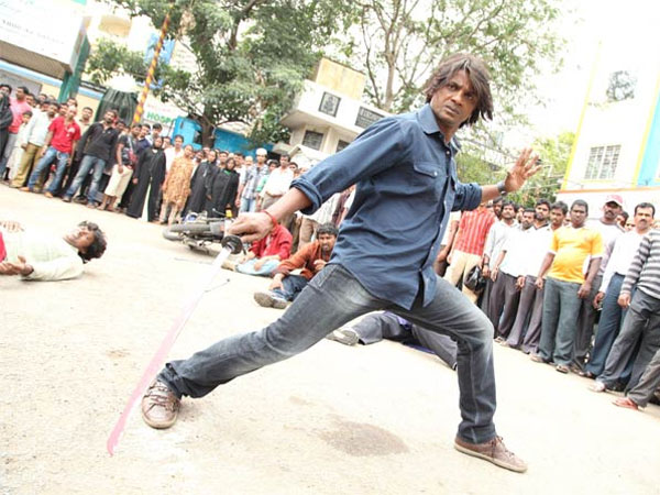 Duniya Vijay Gets Inked; Dedicates To His Mother And Fans 