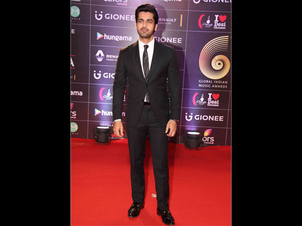GiMA Awards 2016 Sunny Leone, Sonakshi, Amitabh, Arjun 