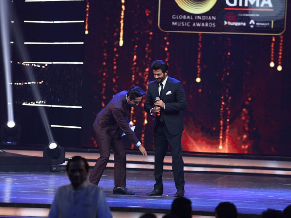 Gima Awards 2016 Full Show Watch Online GiMA Awards 2016 Sunny Leone, Sonakshi, Amitabh, Arjun Kapoor, Celebs