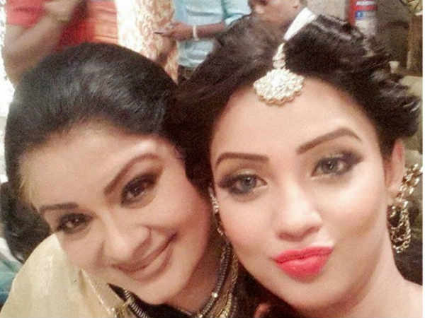 Adaa Khan Fucking Photos Com - Naagin Actresses Adaa Khan & Sudha Chandran Praise Each Other - Filmibeat