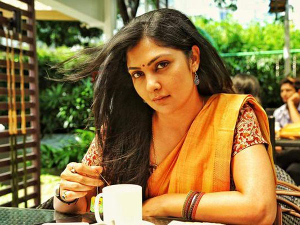 Kamalinee Mukherjee In Iraivi Kamalinee Mukherjee In Iraivi