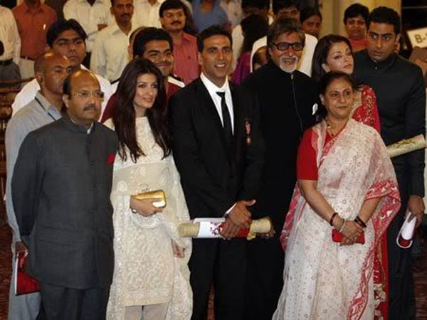 Amar Singh With The Bachchans Amar Singh With The Bachchans