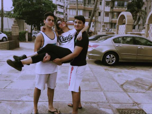 Aryan Khan Navya Naveli Nanda Latest Instagram Pictures Spotted At