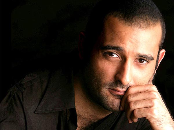 here-is-why-akshaye-khanna-said-yes-to-dishoom here-is-why-akshaye-khanna-said-yes-to-dishoom