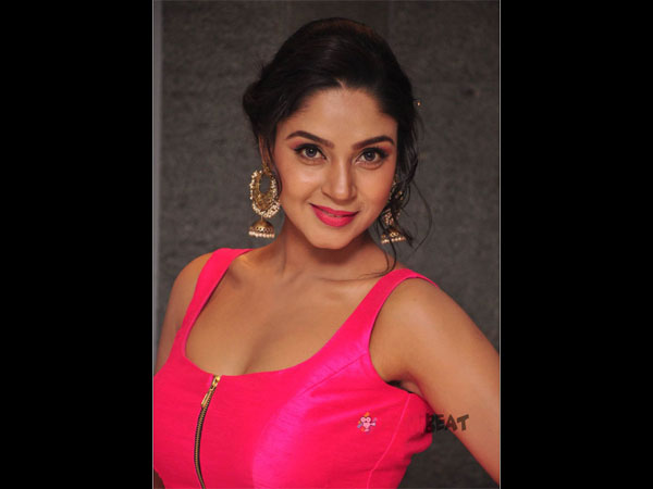 On Her English-Hindi Bilingual
