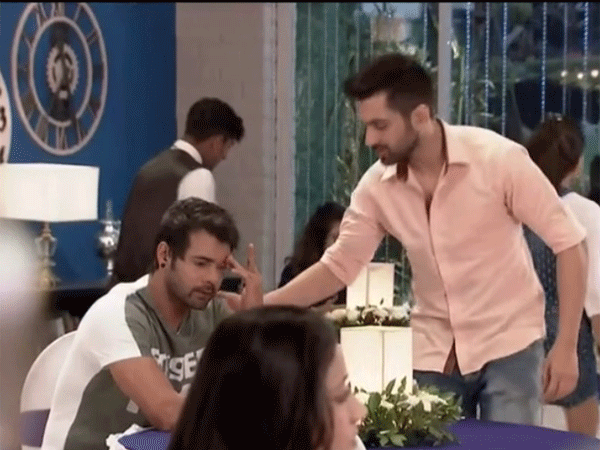 Good News! Kumkum Bhagya: Arjit Taneja Aka Purab’s Exit Delayed! Good News! Kumkum Bhagya: Arjit Taneja Aka Purab’s Exit Delayed!