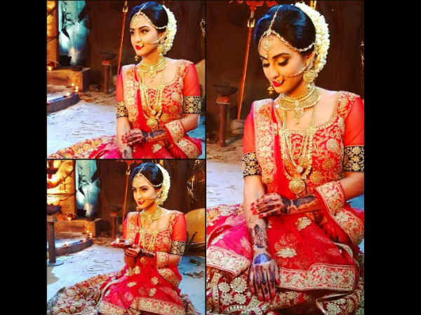 Check Out Krystle D’Souza & Kishwer Merchant’s New Looks On The Show Brahmarakshas (PICS) Check Out Krystle D’Souza & Kishwer Merchant’s New Looks On The Show Brahmarakshas (PICS)
