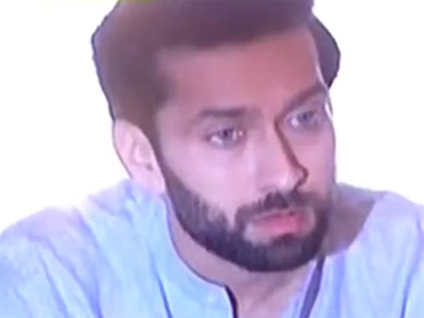 Shivaay Rescues Anika
