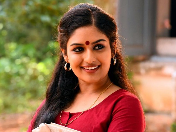 Prayaga Martin (Oru Murali Vanthu Parthaya)