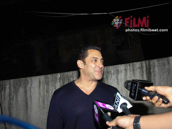 Salman Khan's Sweet Message For Aamir
