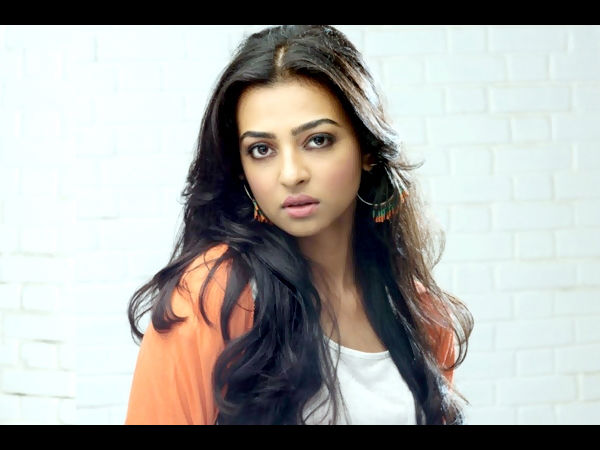 radhika-apte-asks-why-should-period-stop-women-from-doing-anything radhika-apte-asks-why-should-period-stop-women-from-doing-anything