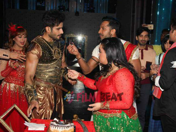 Karan Tacker's Pre-Birthday Celebrations On Nach Baliye