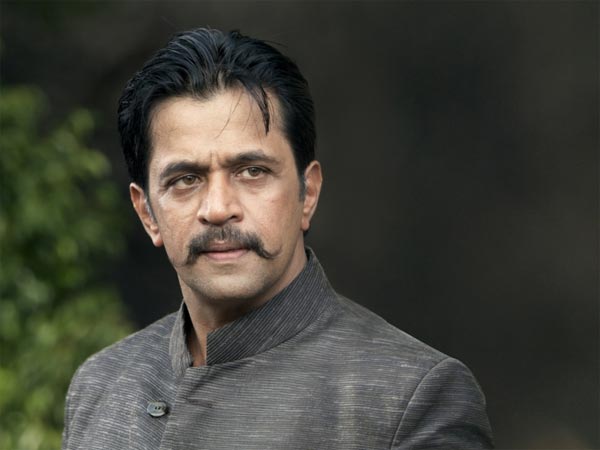 sandalwood-celebrities-congratulate-arjun-sarja-on-his-150th-film-vismaya-nibunan sandalwood-celebrities-congratulate-arjun-sarja-on-his-150th-film-vismaya-nibunan