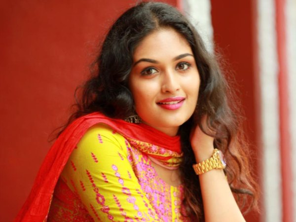Prayaga Martin As Jaya