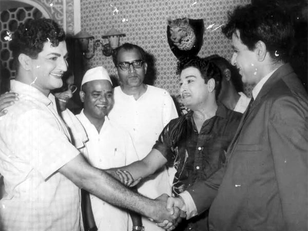 actor nagesh son rajesh babu rare old unseen pictures of dilip kumar filmibeat actor nagesh son rajesh babu rare old unseen pictures of dilip kumar filmibeat