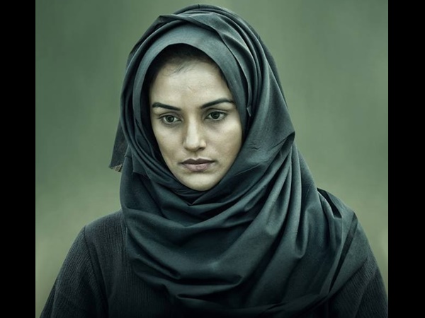 Shwetha Menon's Role In Naval Enna Jewel