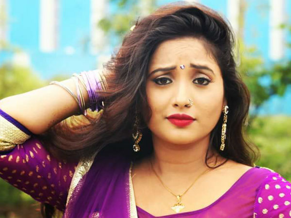 Bigg Boss 11: What! Abhishek Bachchan's Stalker On The 