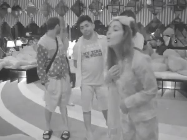 Hina & Shilpa Targeted