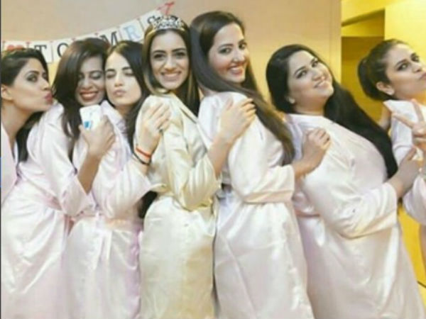 Smriti’s Bachelorette Party