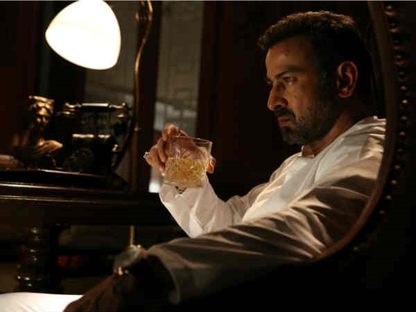 Ronit Roy In Kaabil
