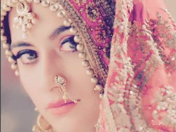 10. Domestic Violence Case Filed Against Sanjeeda Sheikh & Her Brother!