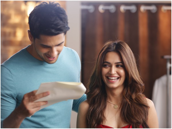 Mohit Suri & Sidharth Malhotra's Collaboration Surely Inspires Many! #OPPOF5 Sidharth Limited Editio Mohit Suri & Sidharth Malhotra's Collaboration Surely Inspires Many! #OPPOF5 Sidharth Limited Editio