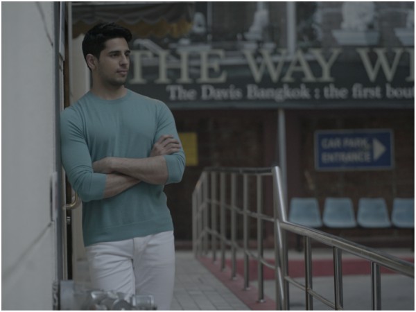 Mohit Suri & Sidharth Malhotra's Collaboration Surely Inspires Many! #OPPOF5 Sidharth Limited Editio Mohit Suri & Sidharth Malhotra's Collaboration Surely Inspires Many! #OPPOF5 Sidharth Limited Editio