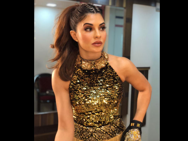 not-trying-to-match-madhuri-dixit-jacqueline-fernandez-on-ek-do-teen-remix not-trying-to-match-madhuri-dixit-jacqueline-fernandez-on-ek-do-teen-remix