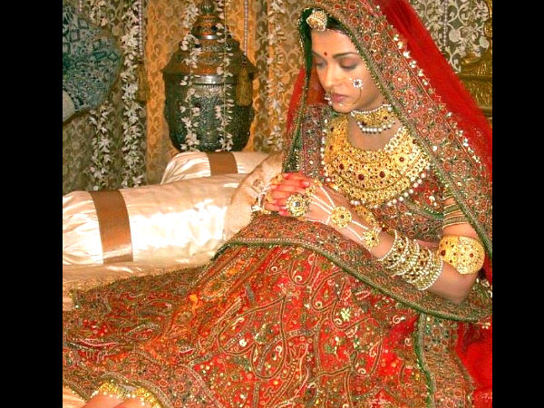 Aishwarya Enjoyed Horse Riding