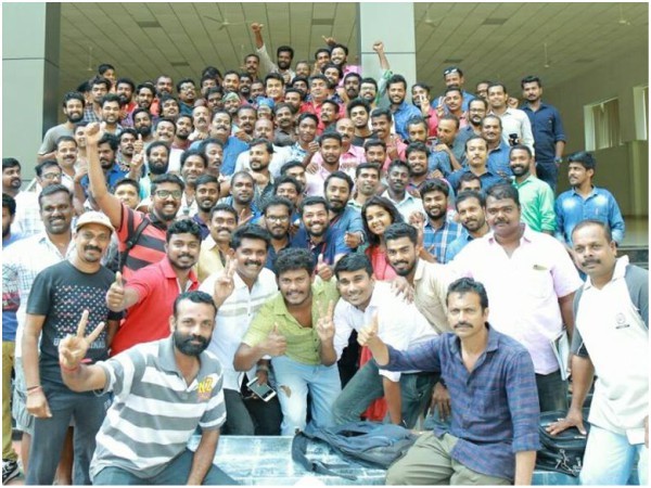 Odiyan Update: Its A Wrap For The Much Awaited Movie! Odiyan Update: Its A Wrap For The Much Awaited Movie!