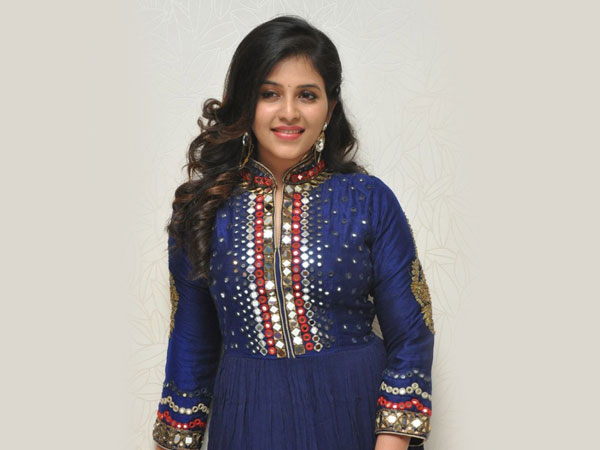 Anjali To Do Yet Another Horror Flick After Balloon Anjali To Do Yet Another Horror Flick After Balloon